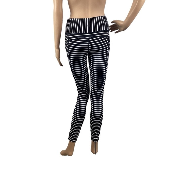 Athleta Stripe Contender 7/8 Tight in Powerlift Size XS - Picture 5 of 7